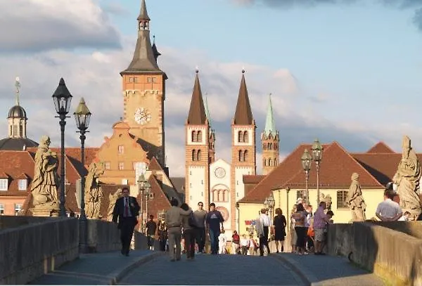 Cosy & Historic Ambience Apartment Markt Nordheim